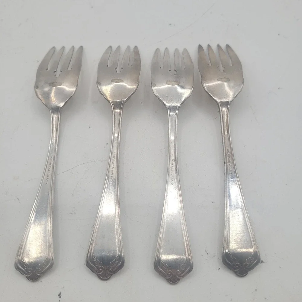 X4 Salad Fork Wm Rogers &‎ Son Silver Plate Hampden AA X 6.25